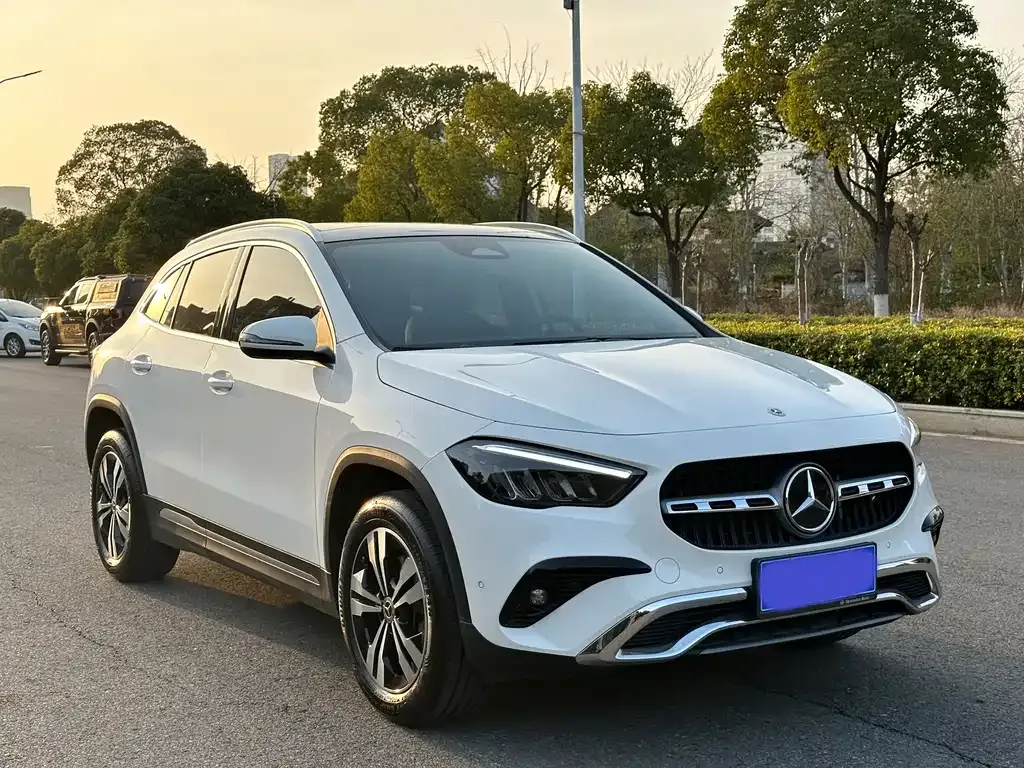 Mercedes-Benz GLA — фото 3