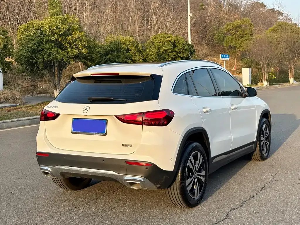 Mercedes-Benz GLA — фото 10