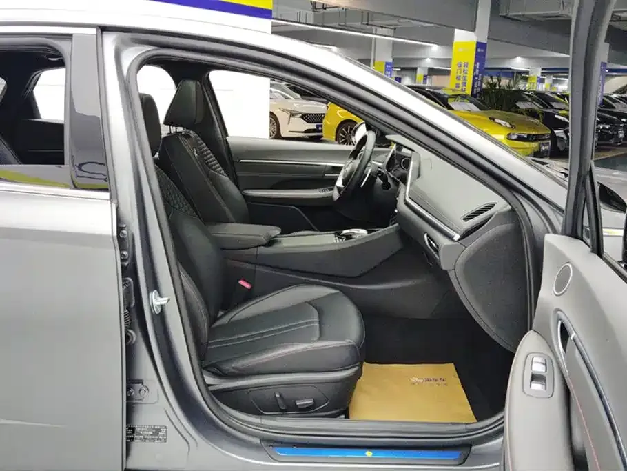 Hyundai Sonata 2023 из CN, фото 8
