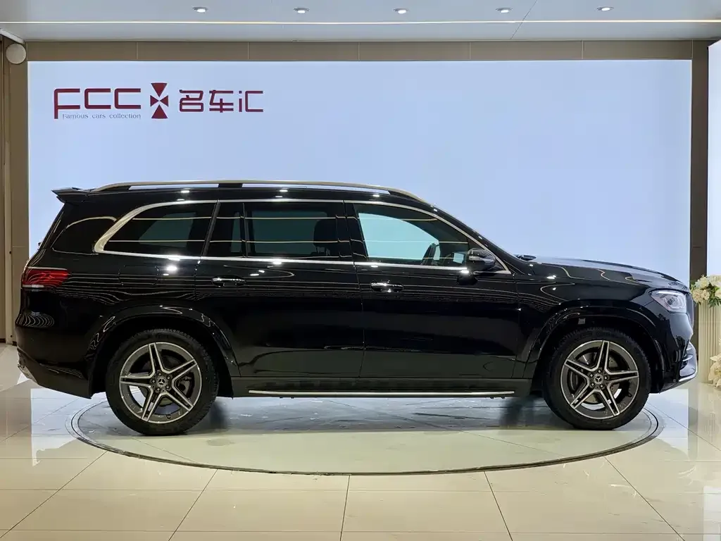 Mercedes-Benz GLS — фото 5