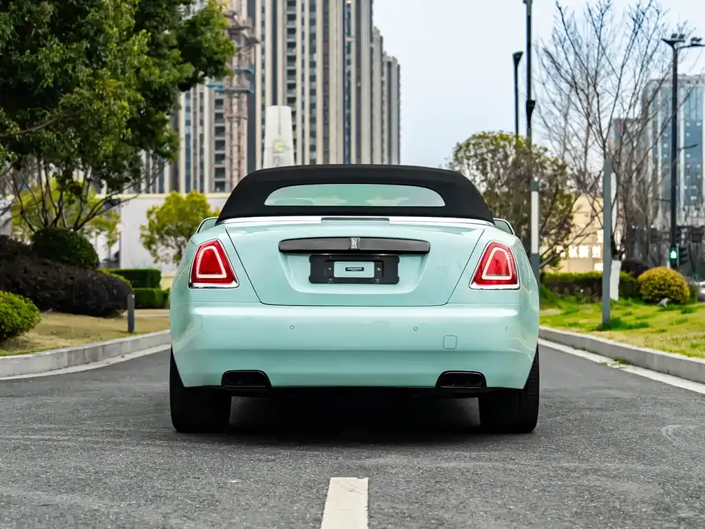 Rolls-Royce Dawn 2023 из CN, фото 6