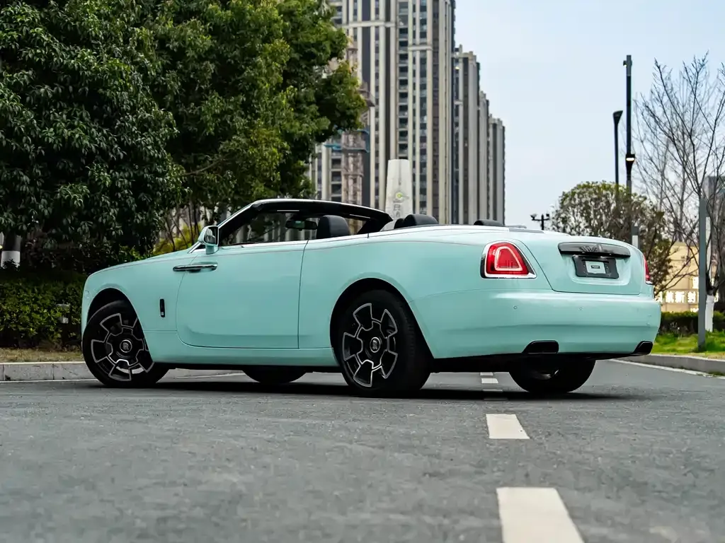 Rolls-Royce Dawn 2023 из CN, фото 8