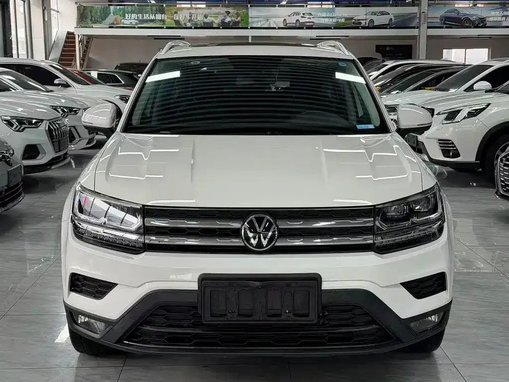 Volkswagen Tharu — фото 7