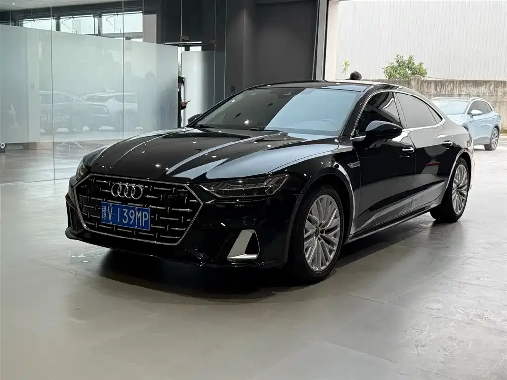 Audi A7L 2024 из CN, фото 6