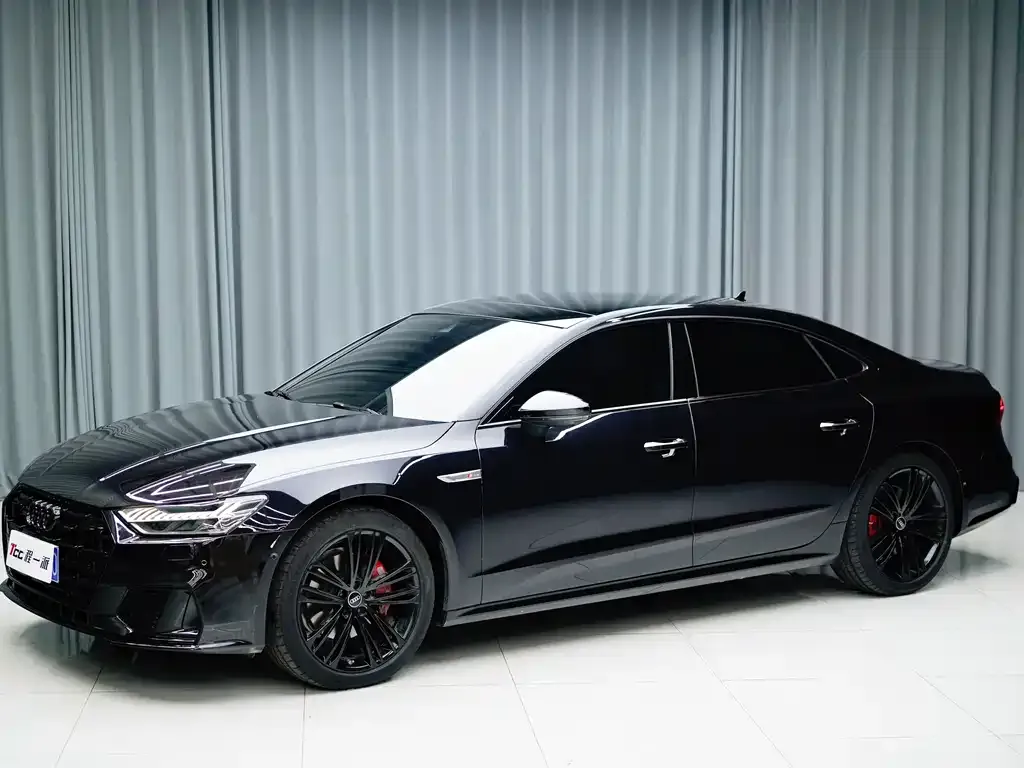 Audi A7L — фото 1