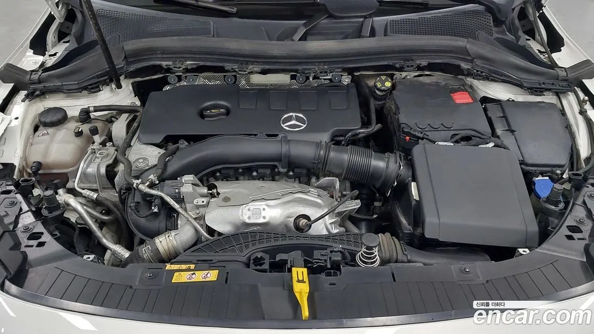 Mercedes-Benz GLA-Class — фото 10