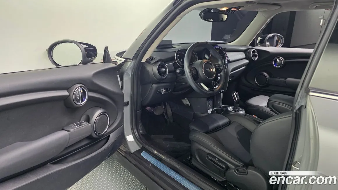 Mini Cooper 2021 из KR, фото 8