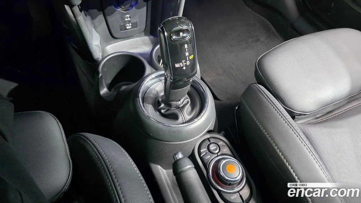 Mini Cooper 2021 из KR, фото 7