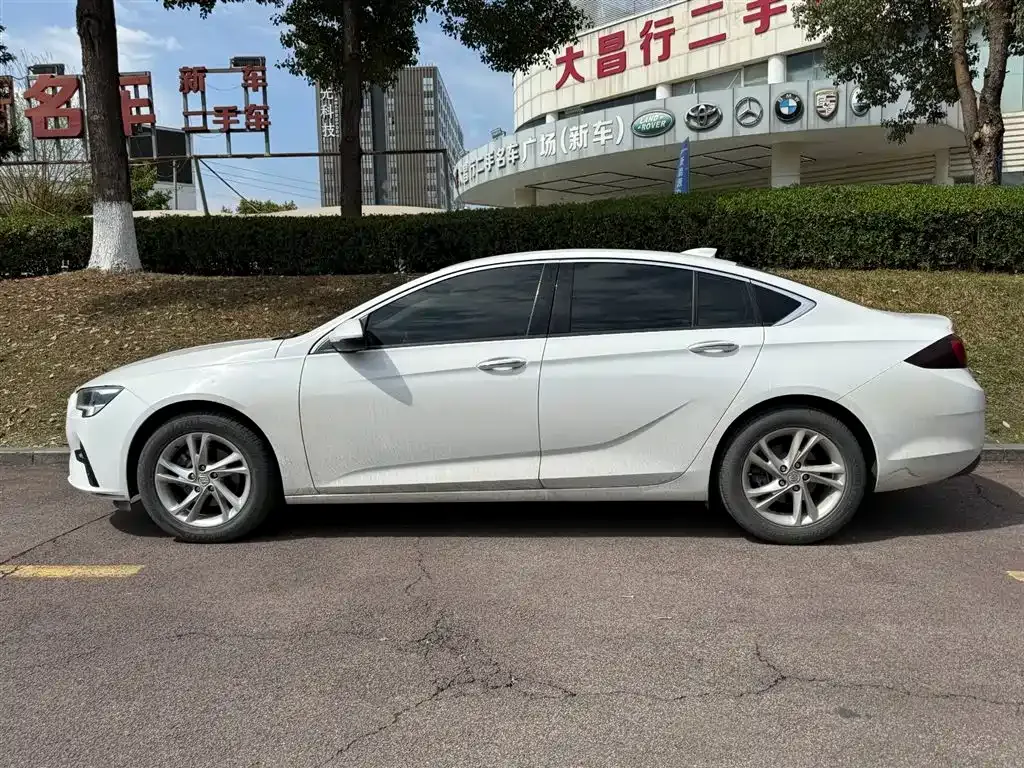 Buick Regal — фото 8