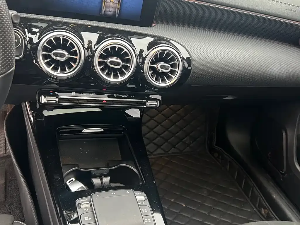 Mercedes-Benz A-Class 2021 из CN, фото 5