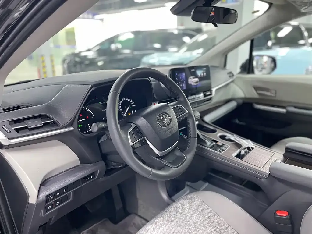 Toyota Sienna 2026 из CN, фото 10