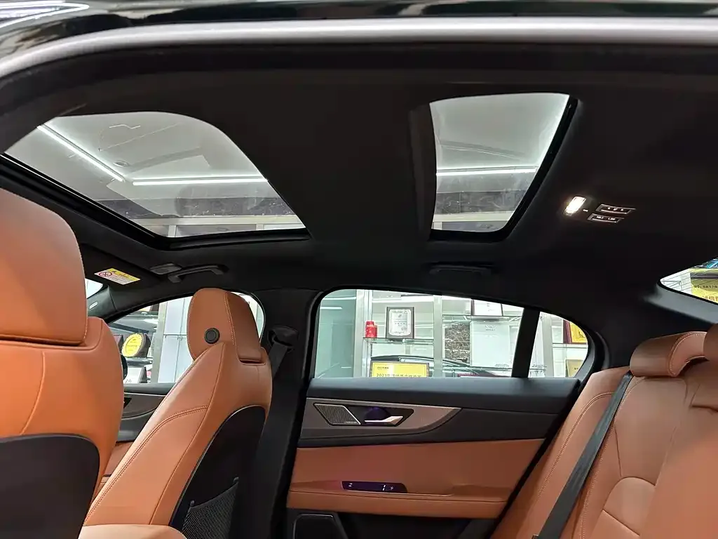 Jaguar XEL 2025 из CN, фото 8