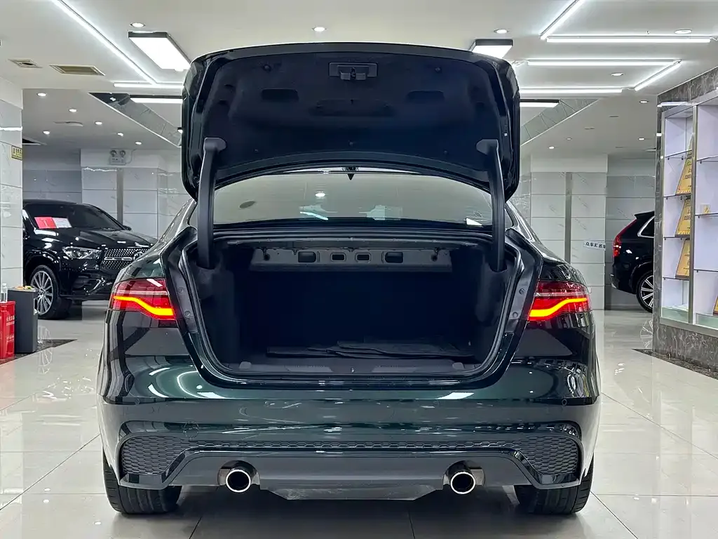 Jaguar XEL 2025 из CN, фото 6