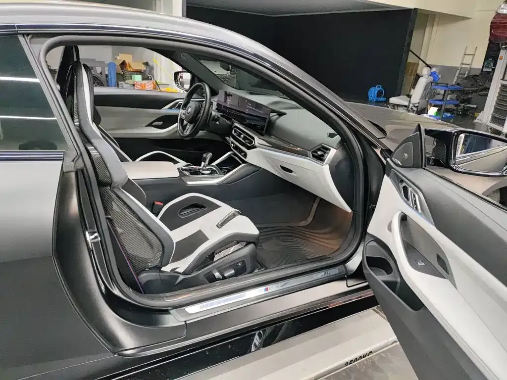BMW M4 2023 из CN, фото 5
