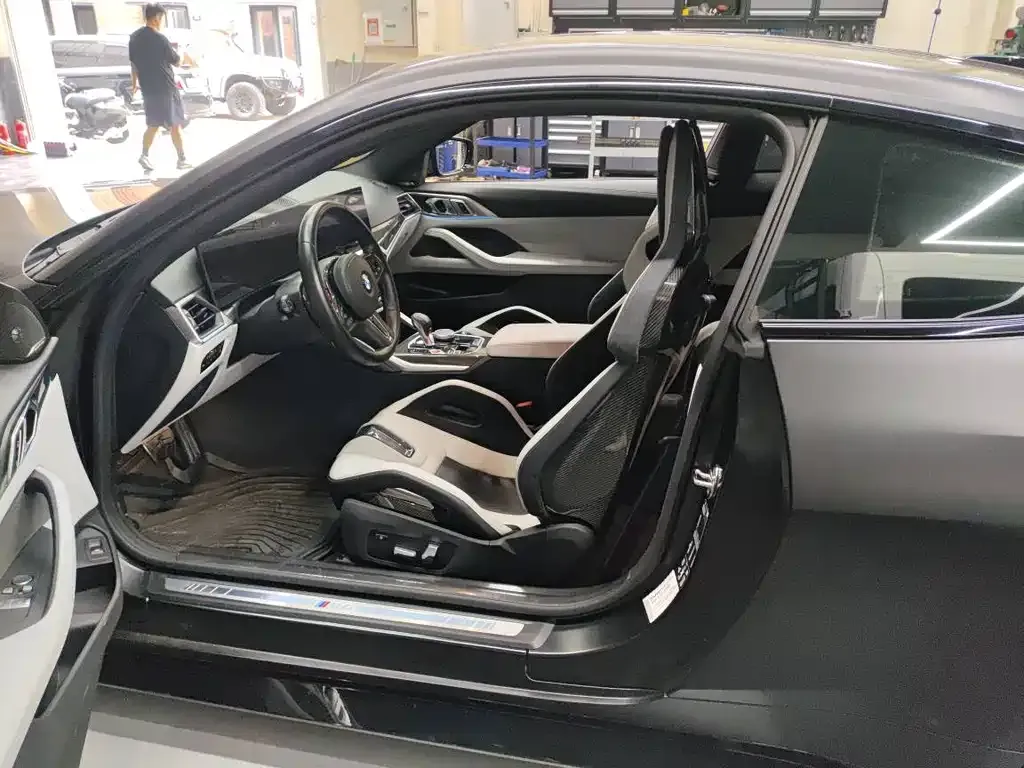 BMW M4 2023 из CN, фото 4