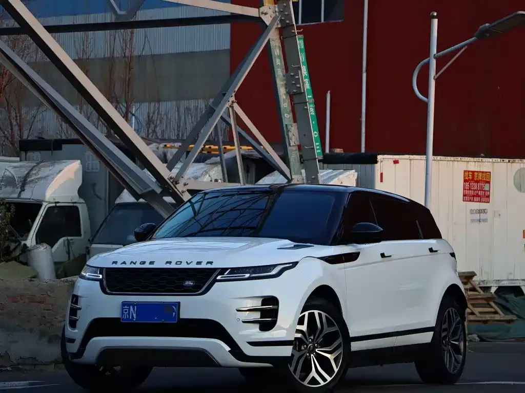 Land Rover Evoque — фото 1