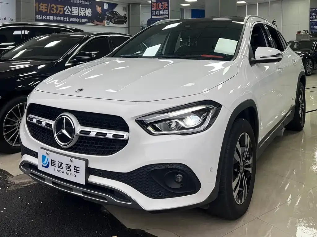 Mercedes-Benz GLA 2023 из CN, фото 1