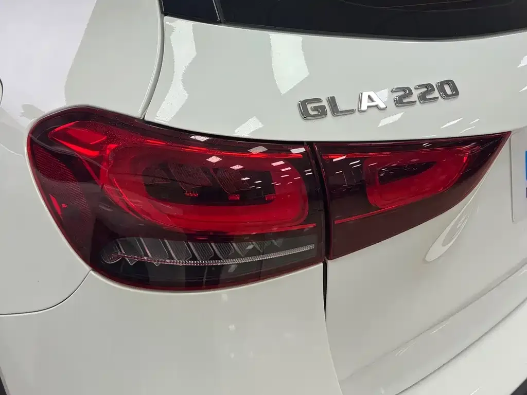 Mercedes-Benz GLA 2023 из CN, фото 7