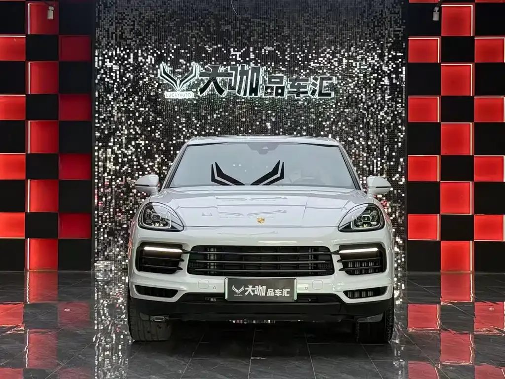 Porsche Cayenne Hybrid — фото 10