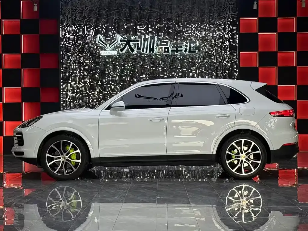 Porsche Cayenne Hybrid — фото 8