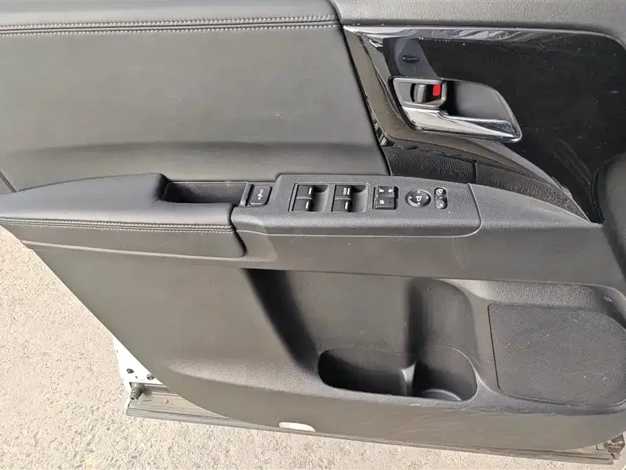 Honda Elysion 2021 из CN, фото 6