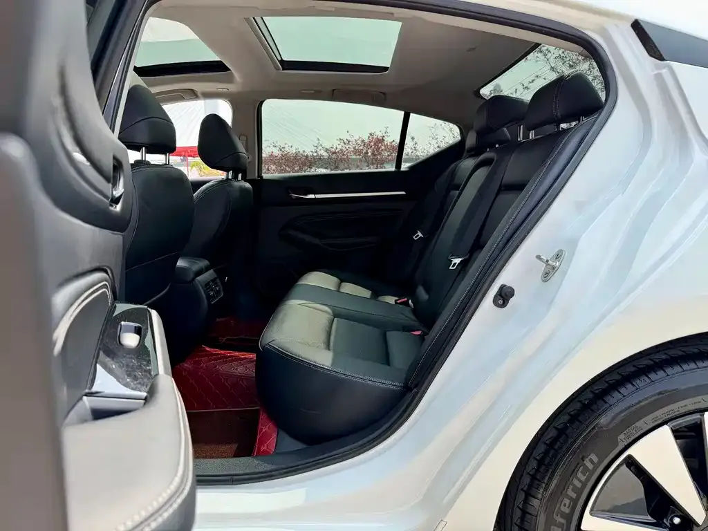 Nissan Teana 2023 из CN, фото 4