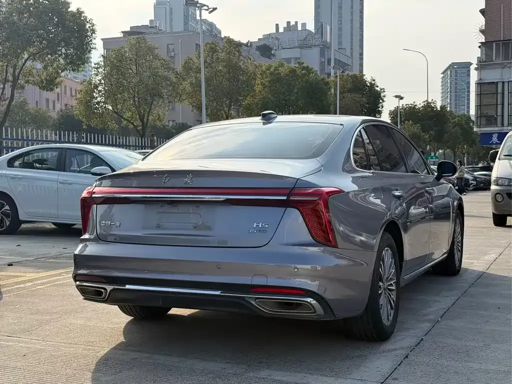 Hongqi H5 — фото 4