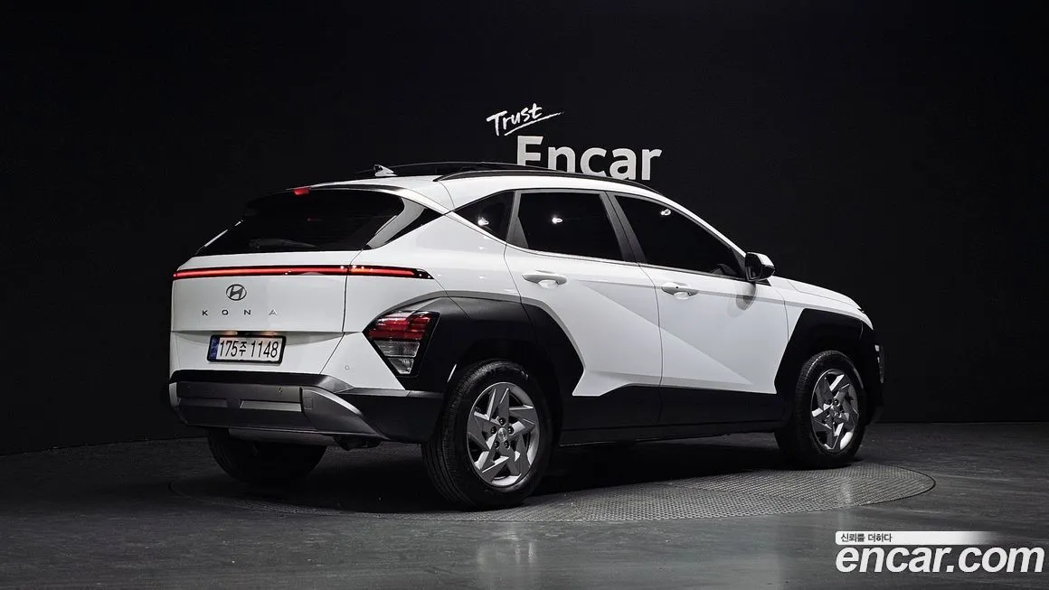 Hyundai Kona — фото 9