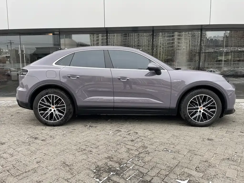 Porsche Macan EV — фото 7