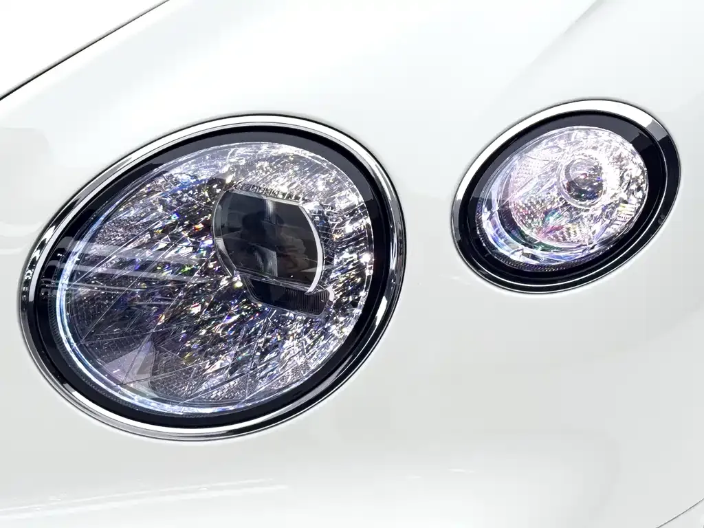 Bentley Continental — фото 8