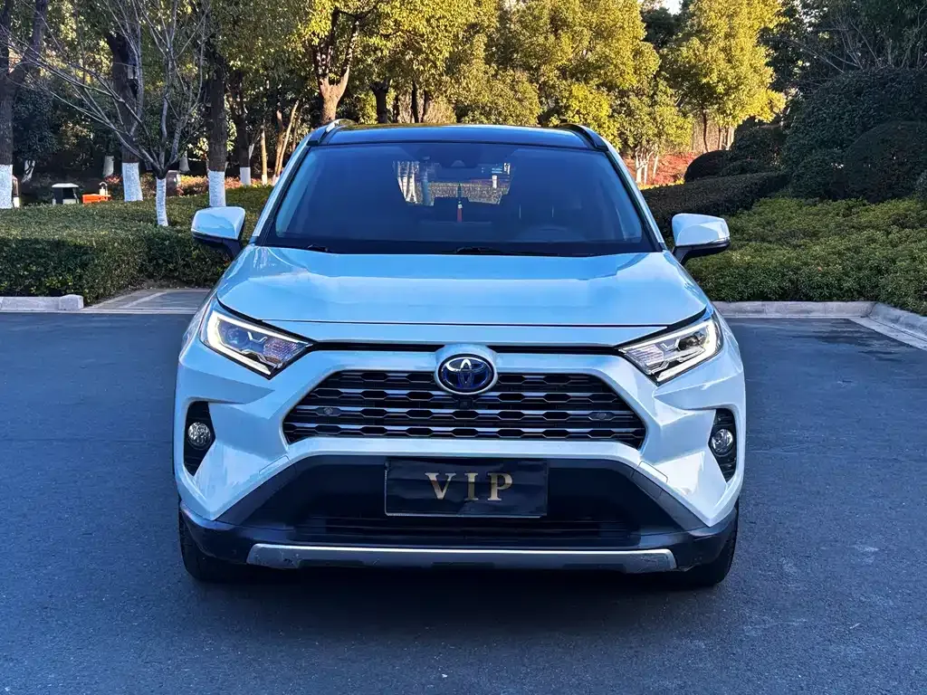 Toyota RAV4 2021 из CN, фото 1