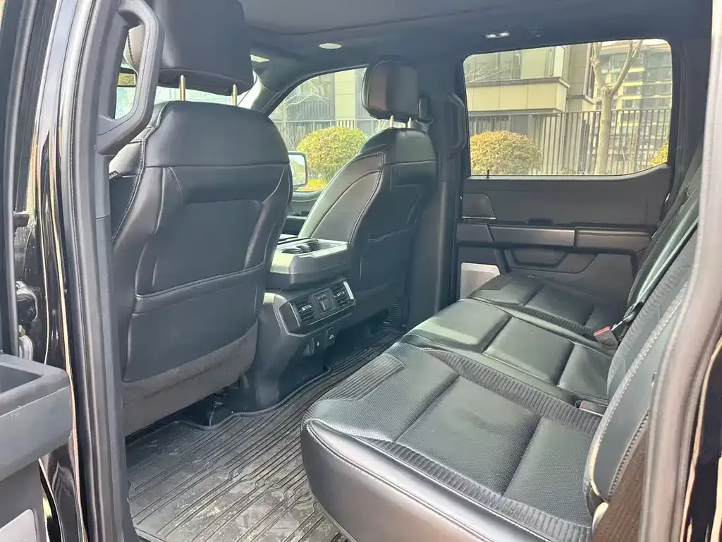 Ford F-150 Raptor 2023 из CN, фото 5