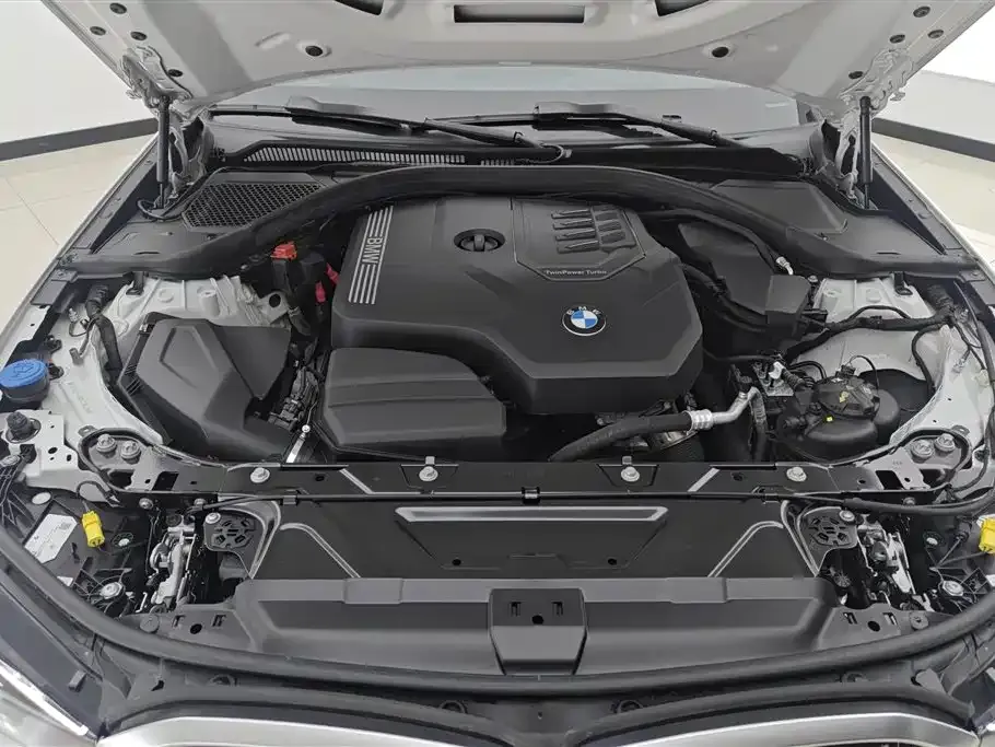 BMW 3 Series 2024 из CN, фото 3