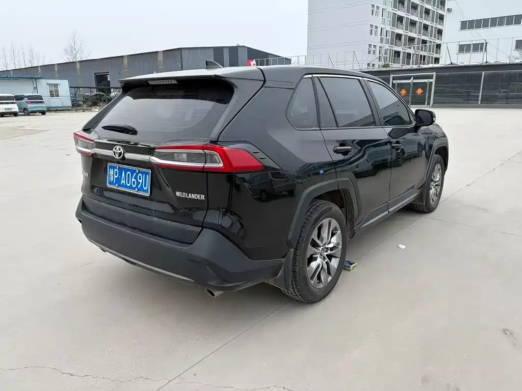Toyota Wildlander 2024 из CN, фото 3