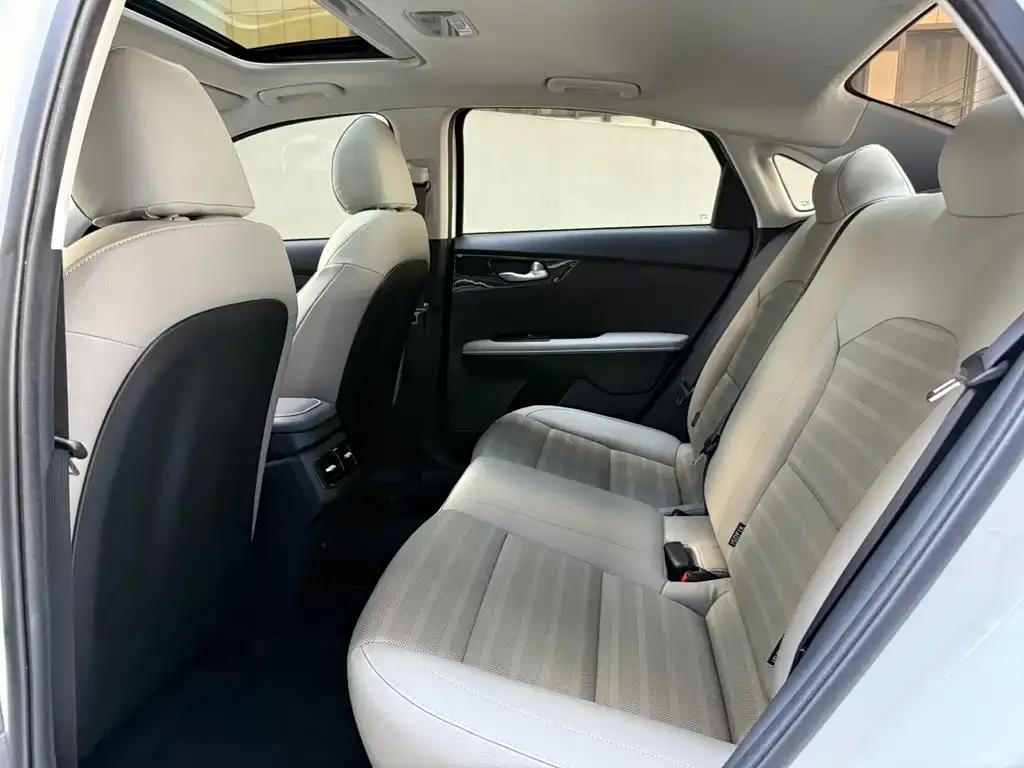 Kia K3 2023 из CN, фото 2