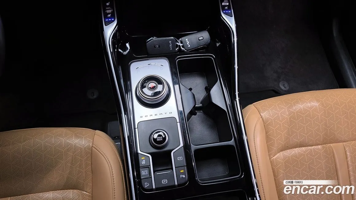 Kia Sorento — фото 8