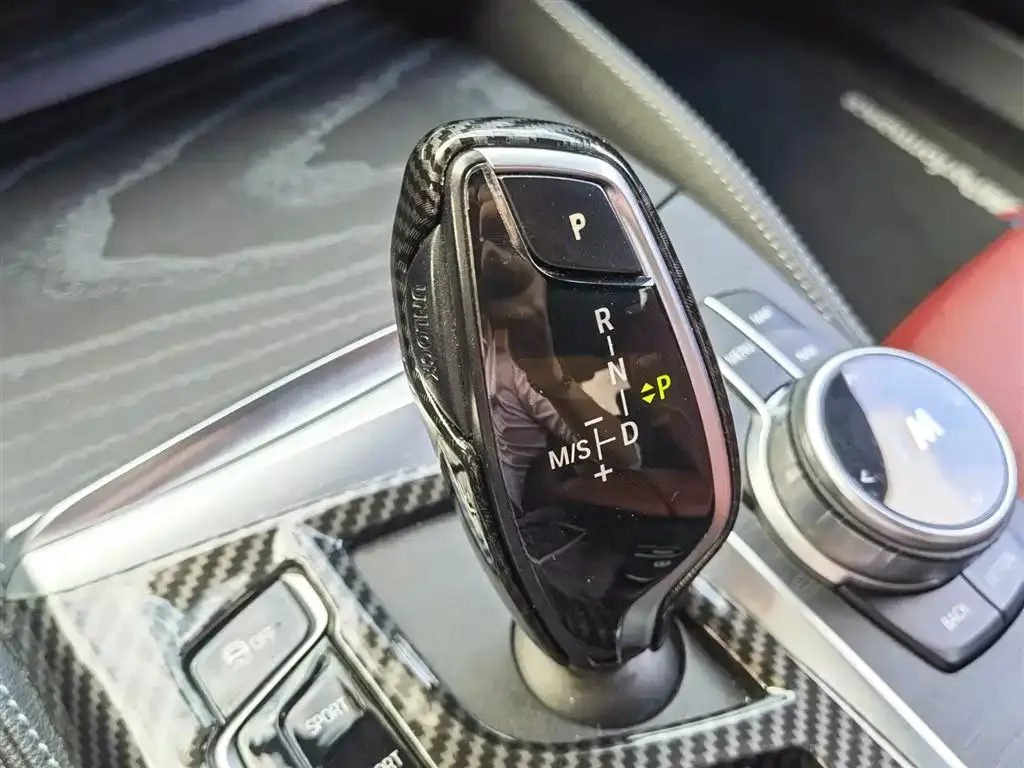BMW 5 Series 2021 из CN, фото 3