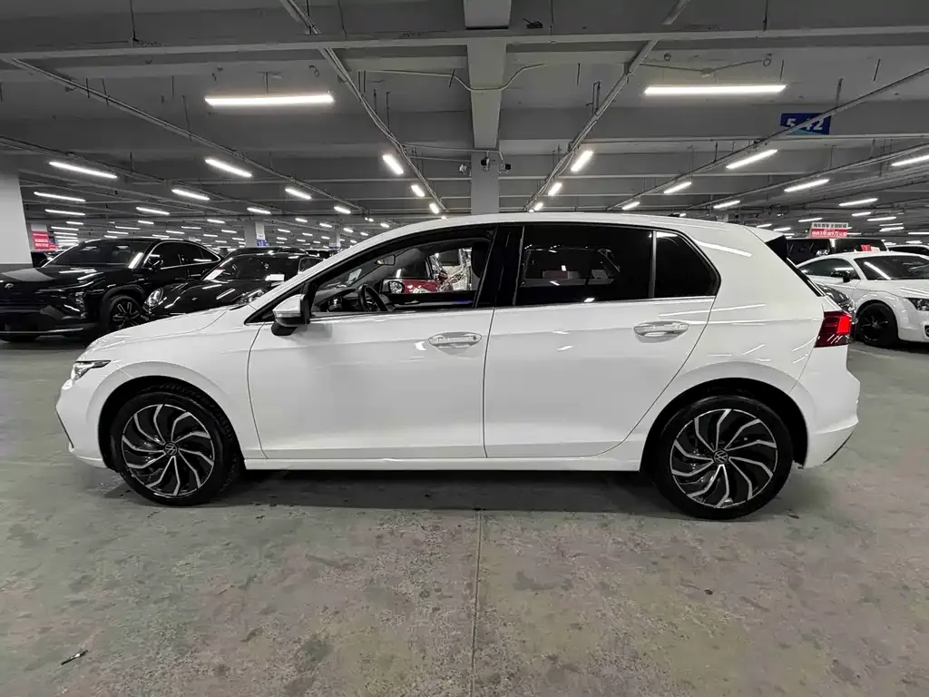 Volkswagen Golf 2021 из CN, фото 10