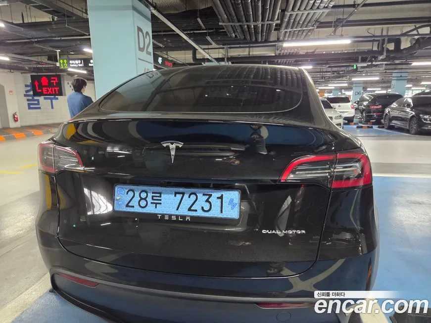 Tesla Model Y — фото 2