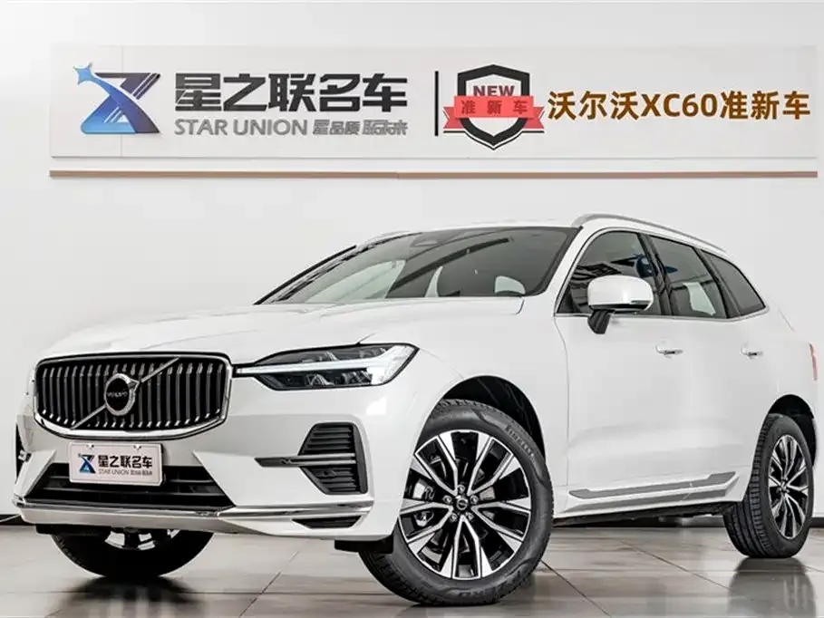 Volvo XC60 — фото 1