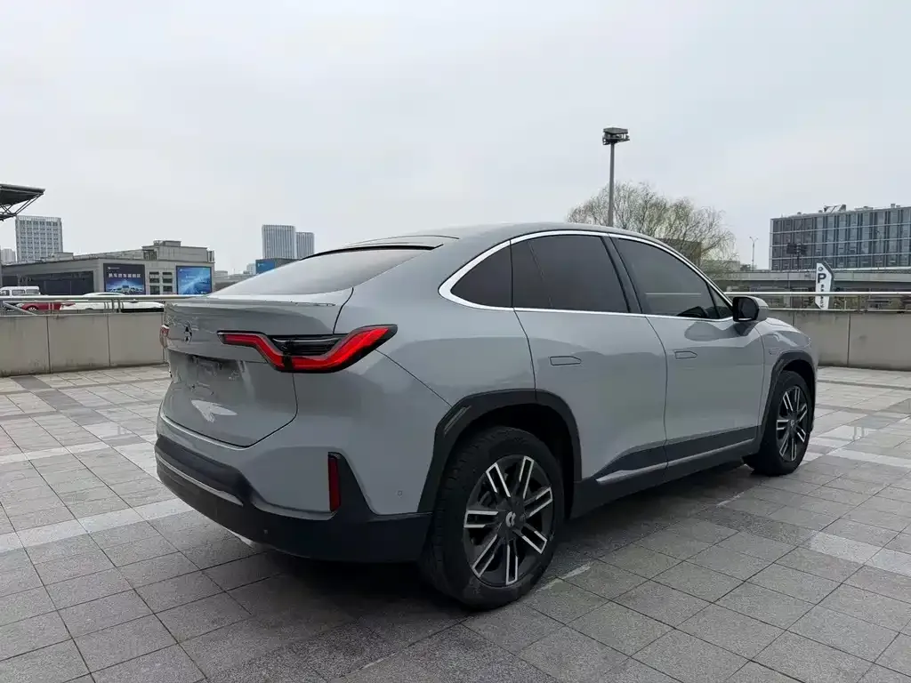 NIO EC6 — фото 7