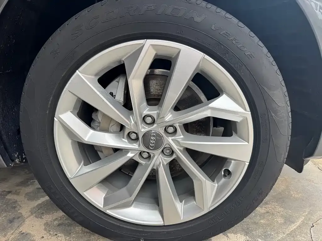 Audi Q5L 2021 из CN, фото 4