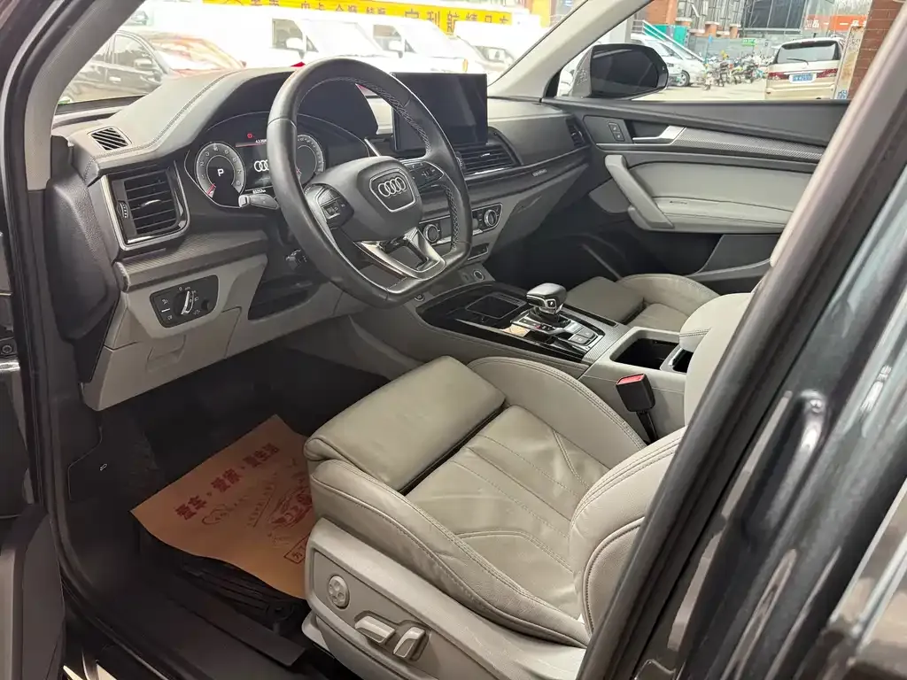 Audi Q5L 2021 из CN, фото 3