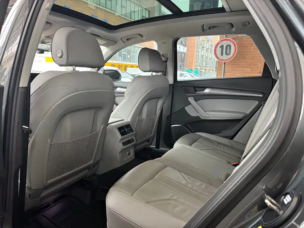 Audi Q5L 2021 из CN, фото 6