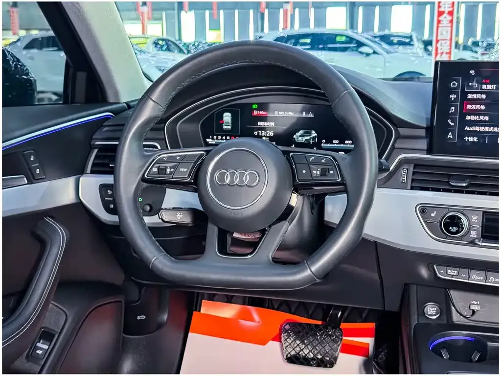 Audi A4L 2022 из CN, фото 8