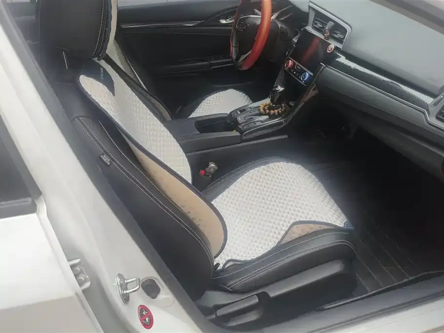 Honda Civic — фото 10