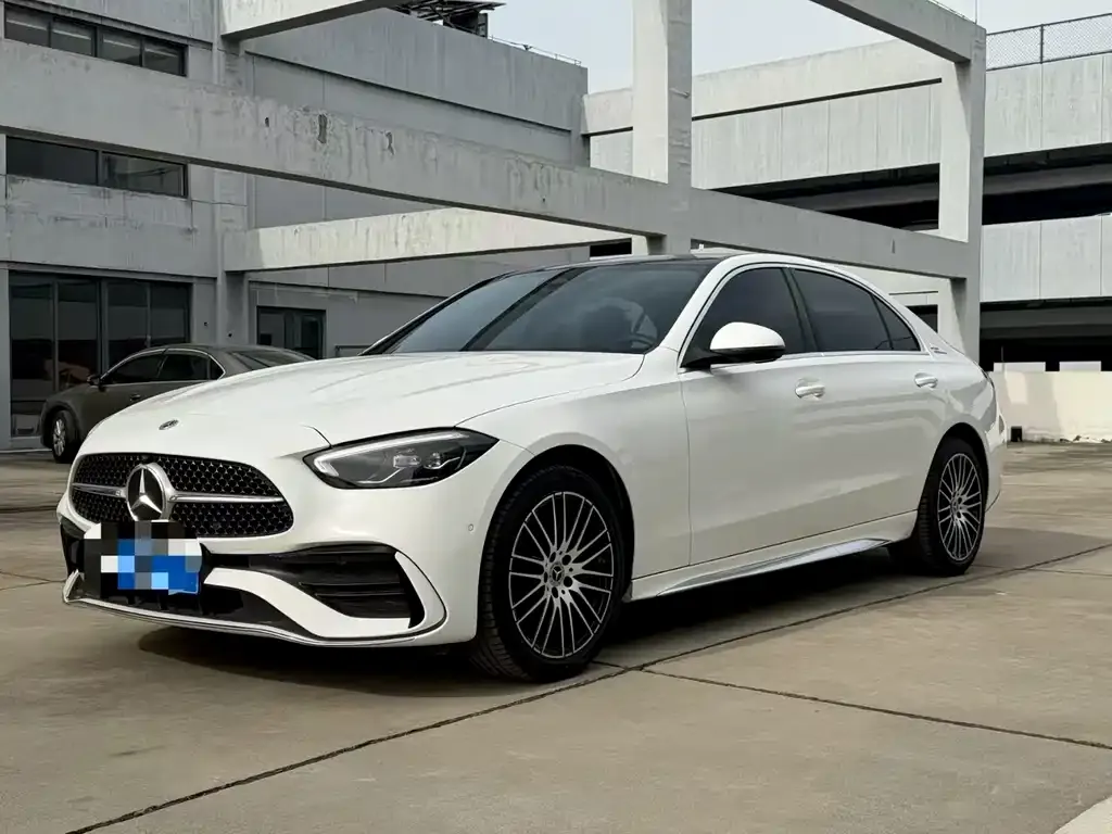 Mercedes-Benz C-Class — фото 1