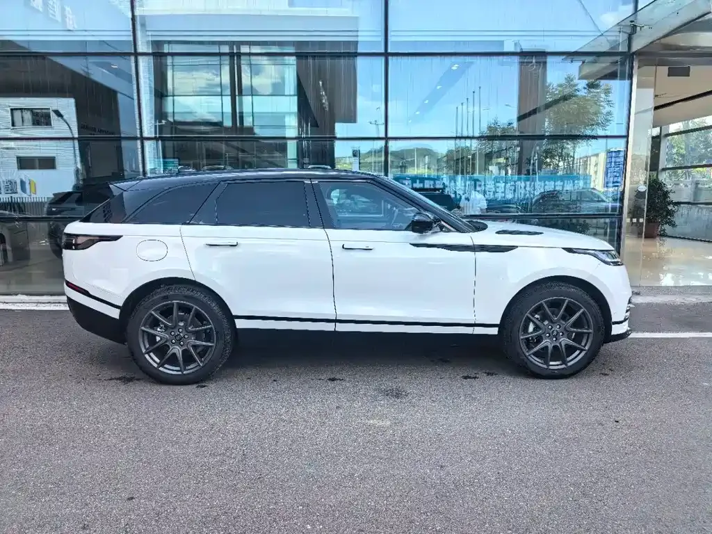Land Rover Velar — фото 10