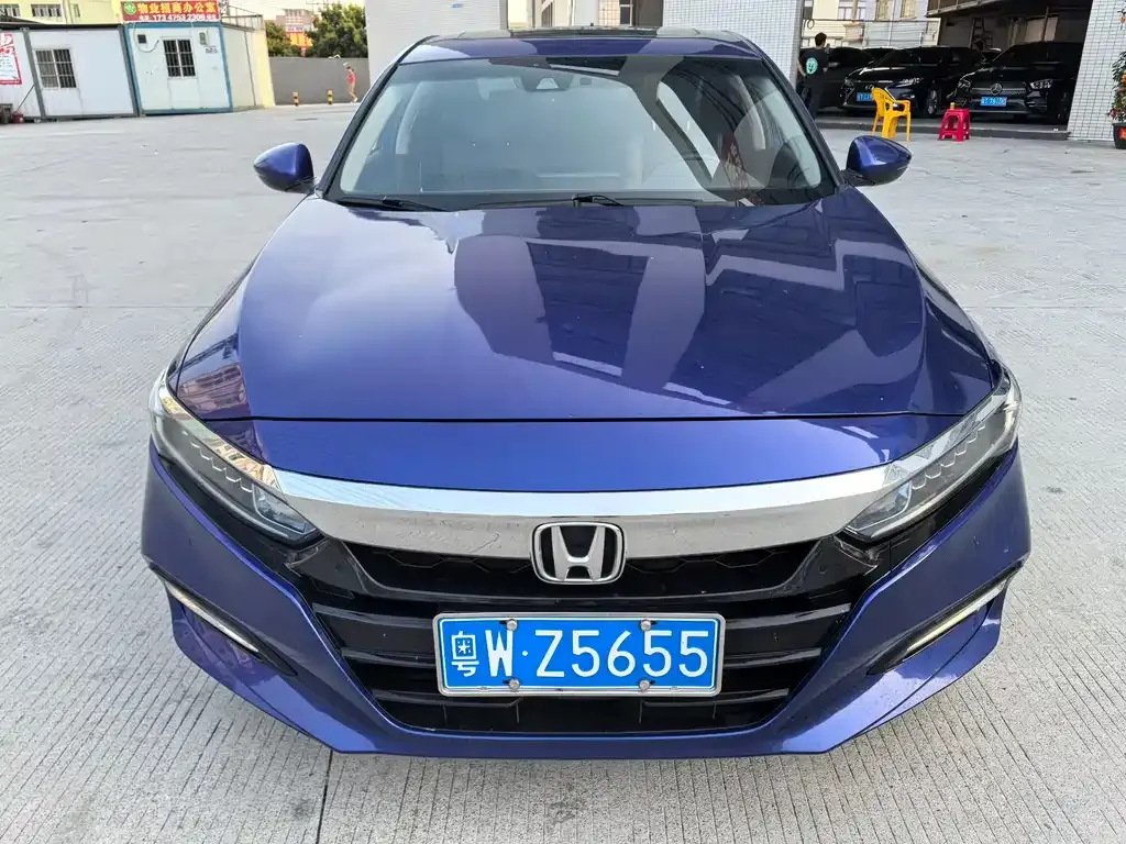 Honda Accord — фото 6