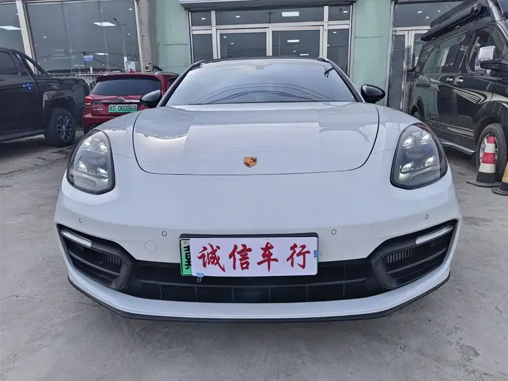 Porsche Panamera Hybrid 2023 из CN, фото 2